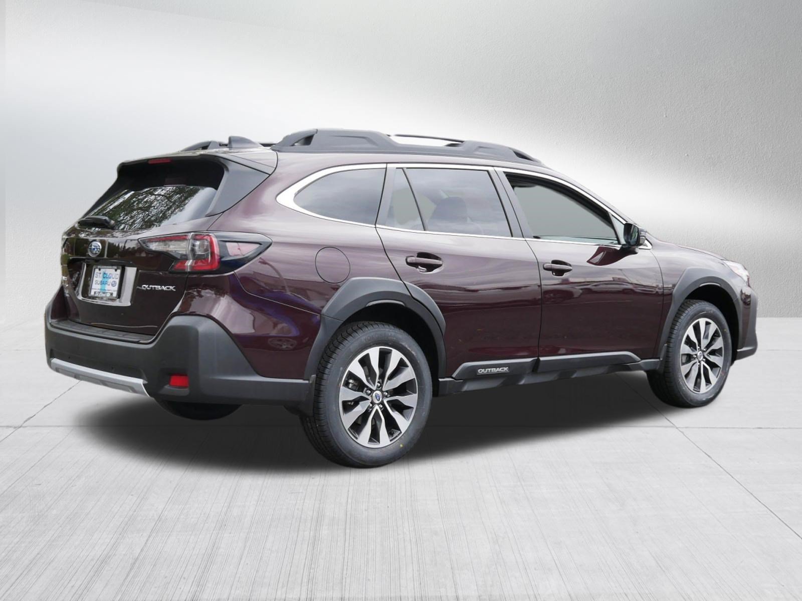 Certified 2025 Subaru Outback Limited AWD/4WD image 7