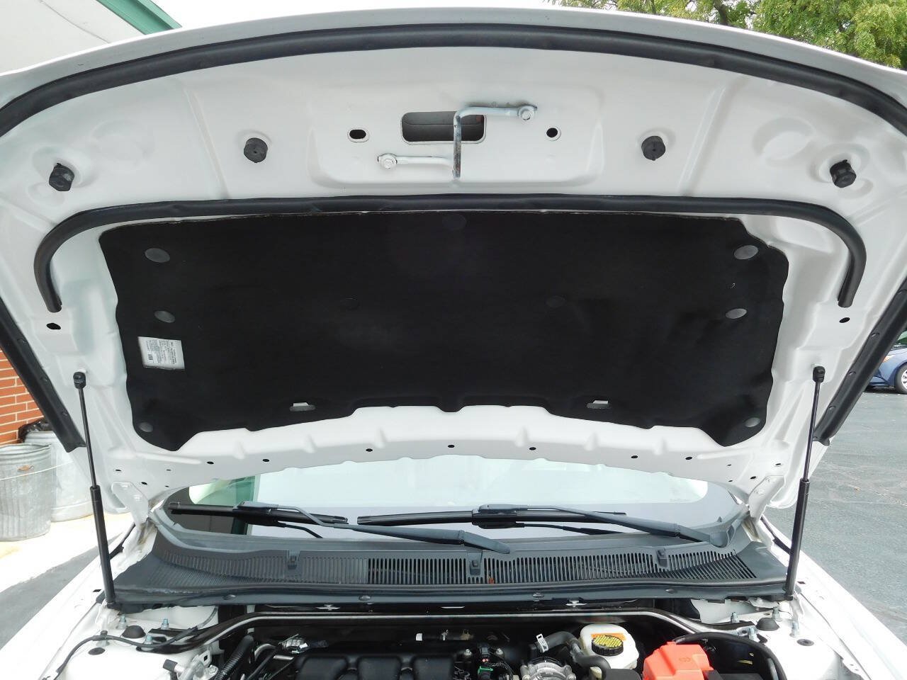 Used 2016 Ford Taurus SE FWD image 22