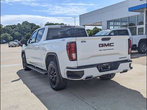 Used 2020 GMC Sierra 1500 Elevation w/ Elevation Value Package AWD/4WD image 8