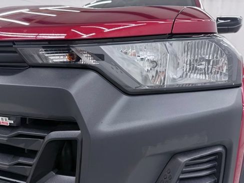 Used 2023 Chevrolet Colorado Trail Boss w/ Technology Package AWD/4WD image 7