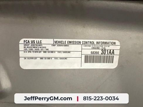 Used 2018 Jeep Grand Cherokee Laredo AWD/4WD image 31