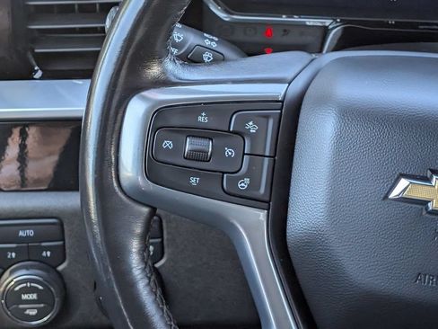 Used 2022 Chevrolet Silverado 1500 LT AWD/4WD image 15