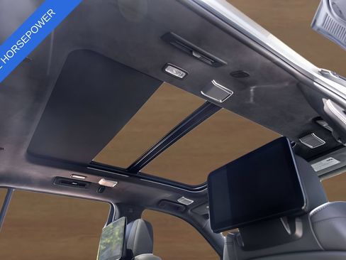 Certified 2025 Cadillac Escalade V AWD/4WD image 34