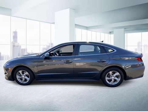 Used 2023 Hyundai Sonata SE w/ Cargo Package FWD image 2