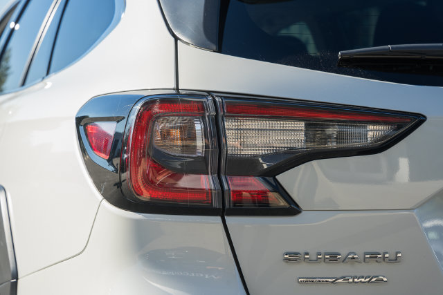 Used 2025 Subaru Outback Touring XT AWD/4WD image 7