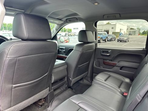 Used 2017 GMC Sierra 1500 SLT w/ SLT Premium Package AWD/4WD image 27