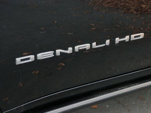 Used 2024 GMC Sierra 2500 Denali w/ Denali Reserve Package image 12