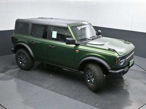 New 2025 Ford Bronco Badlands image 47