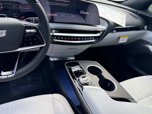 New 2026 Cadillac Lyriq Luxury w/ LPO, Floor Liner Package RWD image 27