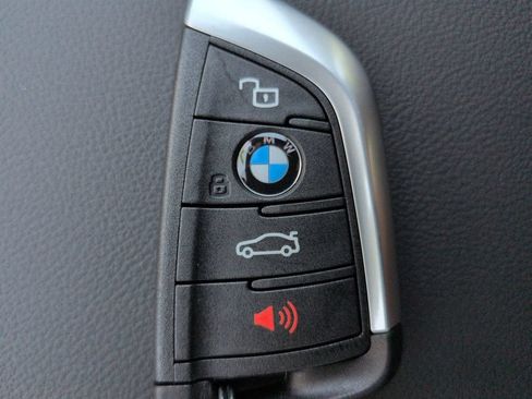 New 2026 BMW 330i Sedan w/ M Sport Package RWD image 29