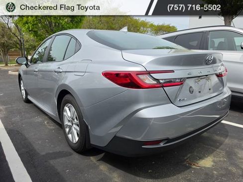 Certified 2025 Toyota Camry LE image 4