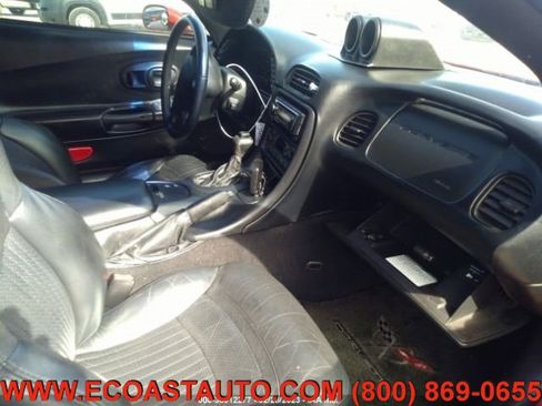 Used 2000 Chevrolet Corvette Coupe w/ Performance Handling Pkg image 7