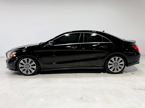 Used 2018 Mercedes-Benz CLA 250 4MATIC image 4