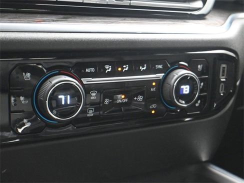 Used 2024 Chevrolet Silverado 3500 LTZ w/ LTZ Convenience Package image 16