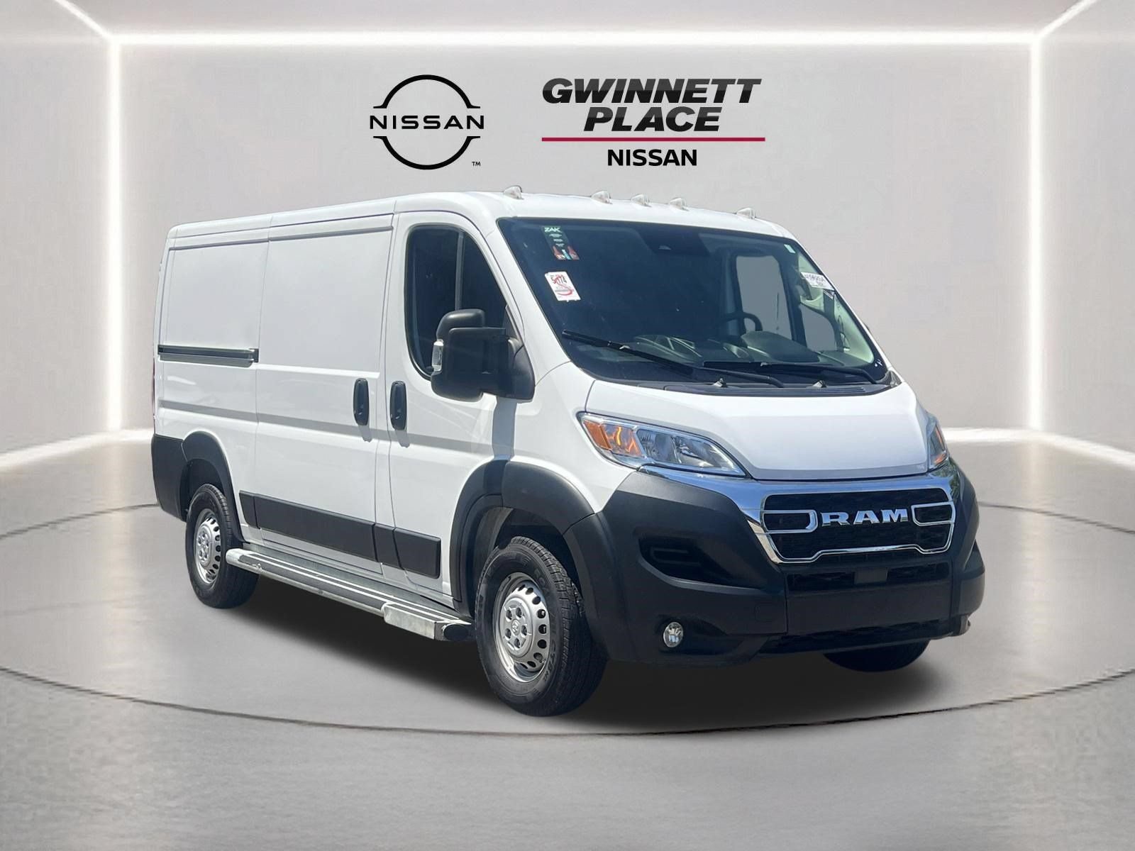 Used 2025 RAM ProMaster 2500 w/ U-Haul Equipment Group FWD image 26