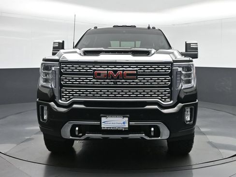 Used 2023 GMC Sierra 2500 Denali w/ Denali Black Diamond Edition AWD/4WD image 2