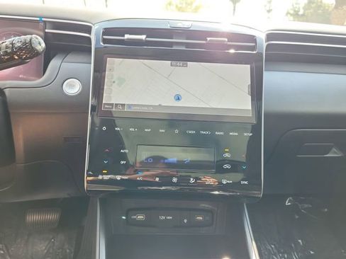 Used 2024 Hyundai Tucson Limited image 13