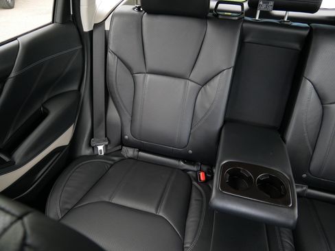 Used 2024 Subaru Forester Limited AWD/4WD image 12