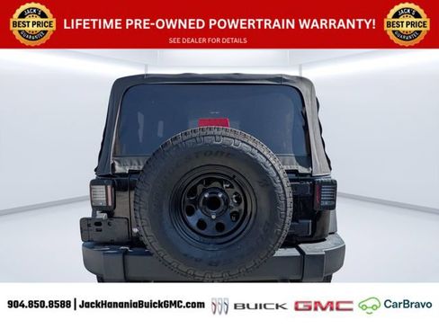 Used 2017 Jeep Wrangler Sport AWD/4WD image 4