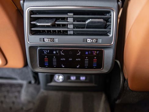 Used 2020 Audi Q8 Premium Plus w/ Premium Plus Package image 35