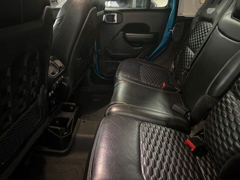 Used 2019 Jeep Wrangler Unlimited Rubicon w/ Dual Top Group image 27