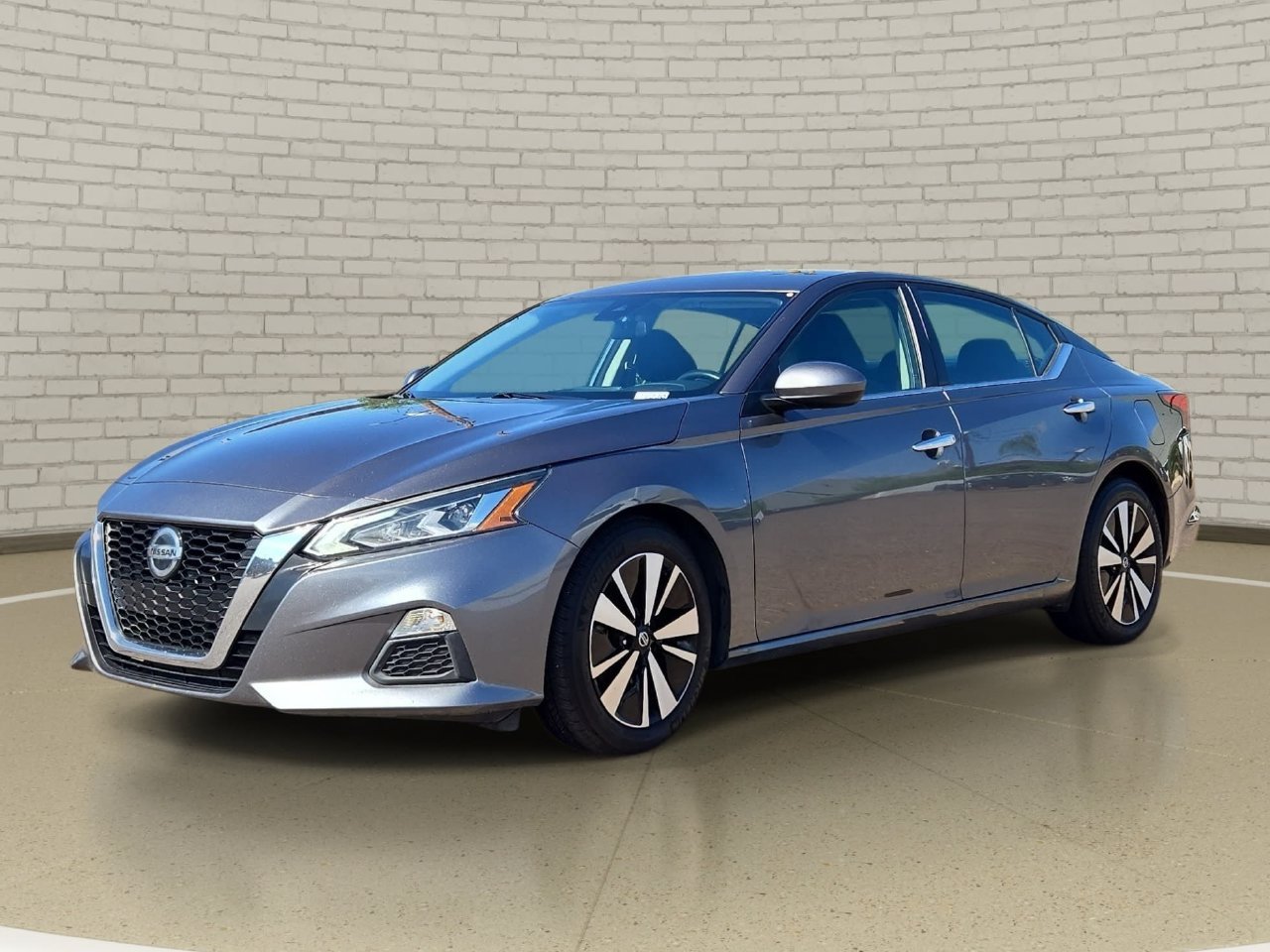 Certified 2022 Nissan Altima 2.5 SV FWD image 1