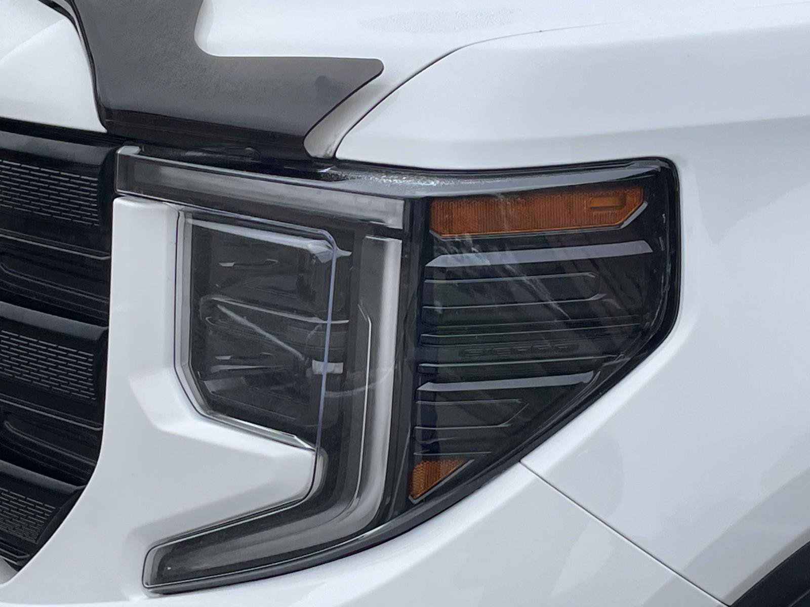 Certified 2025 GMC Sierra 1500 Elevation AWD/4WD image 9