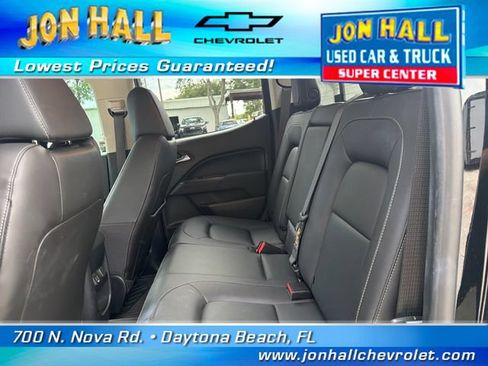 Used 2022 Chevrolet Colorado LT w/ Trail Boss Package AWD/4WD image 19