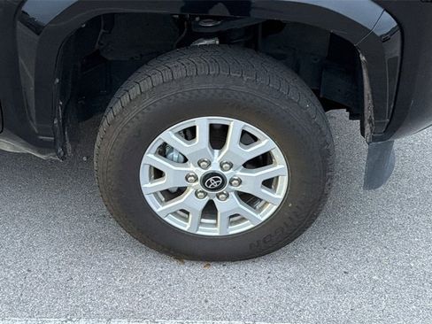 Used 2024 Toyota Tacoma SR5 image 9