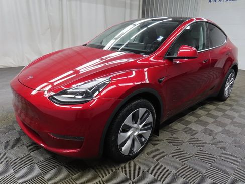 Used 2024 Tesla Model Y Long Range image 6