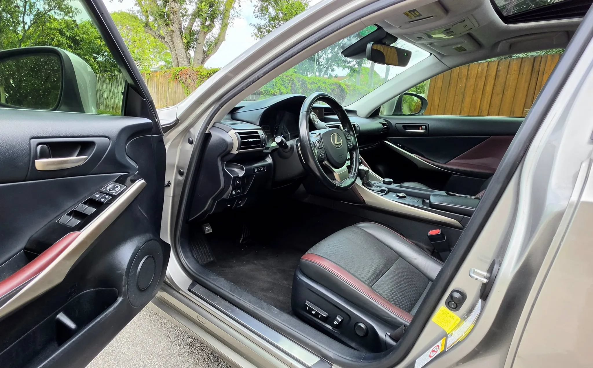 Used 2018 Lexus IS 300 w/ Premium Package RWD image 8