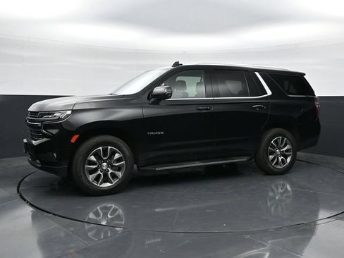 Used 2024 Chevrolet Tahoe LT w/ Luxury Package AWD/4WD image 6