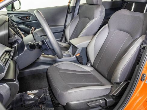 Used 2025 Subaru Crosstrek 2.5i Premium AWD/4WD image 19