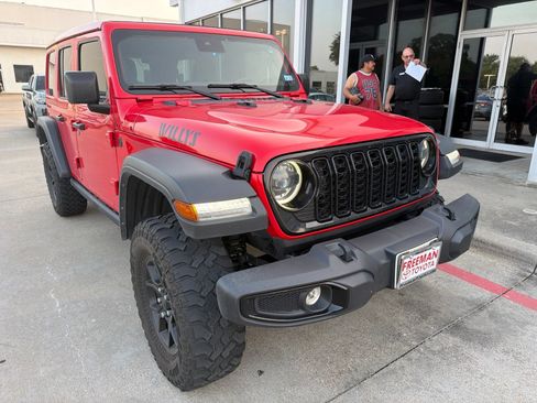 Used 2024 Jeep Wrangler Unlimited Sport AWD/4WD image 3