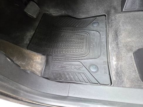 Used 2014 Ford Escape Titanium FWD image 14