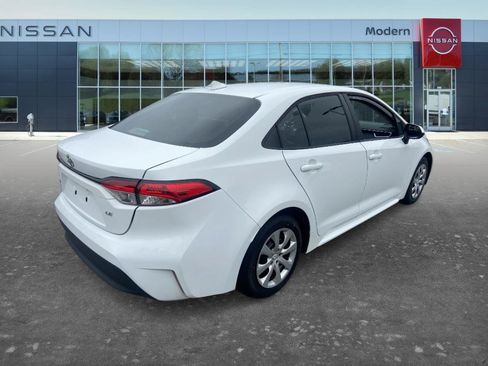 Used 2024 Toyota Corolla LE FWD image 6