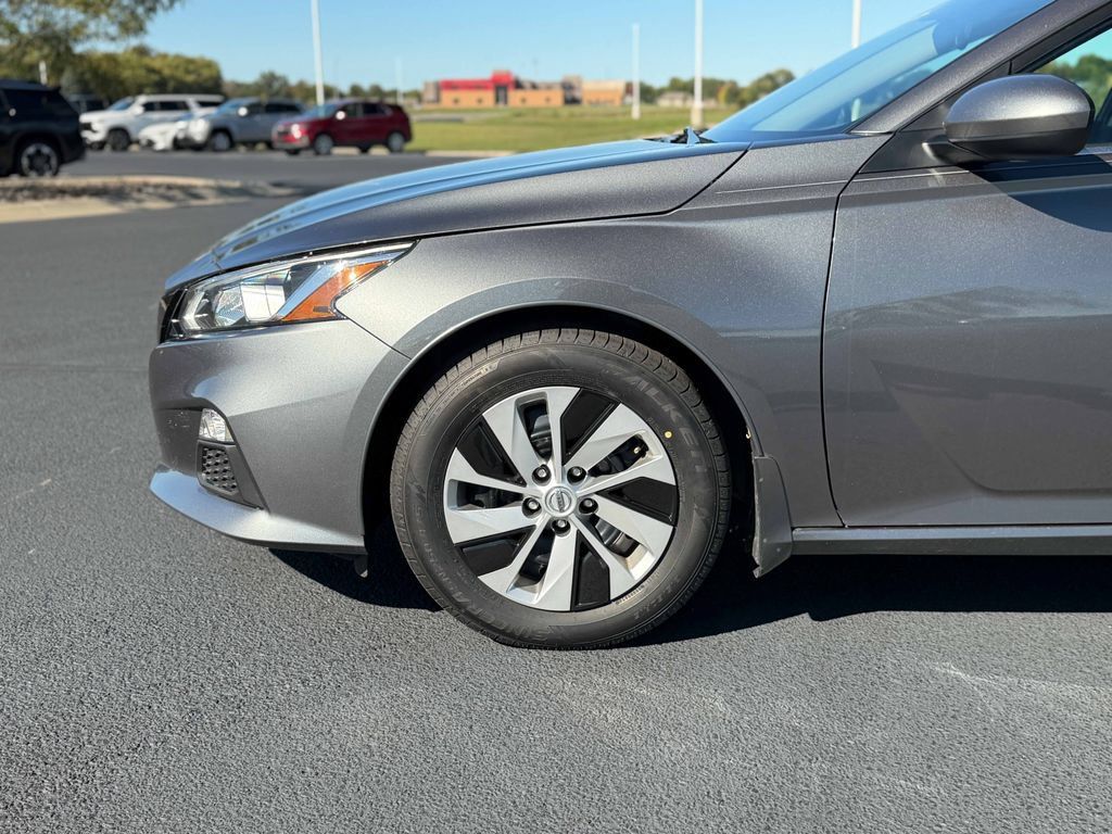 Used 2021 Nissan Altima 2.5 S w/ Driver Assist Package FWD image 11