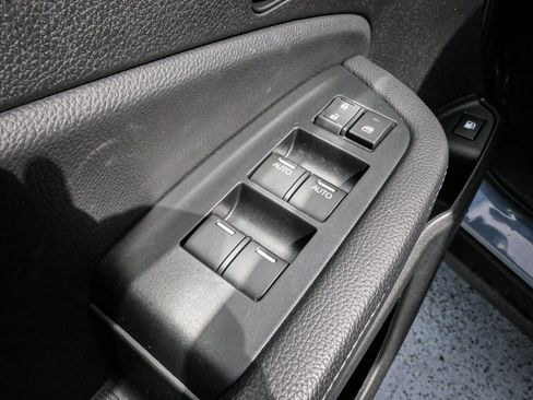 Used 2023 Honda Ridgeline Sport image 15