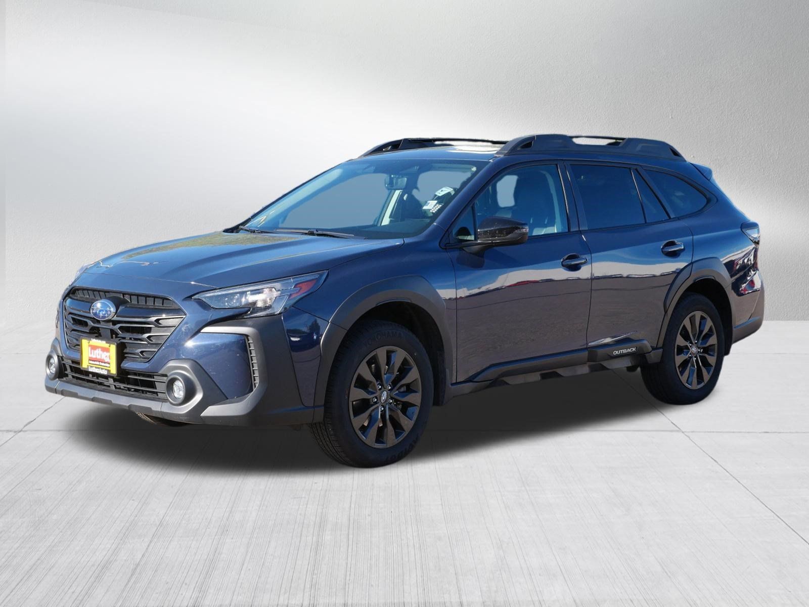 Used 2025 Subaru Outback Onyx Edition AWD/4WD image 3