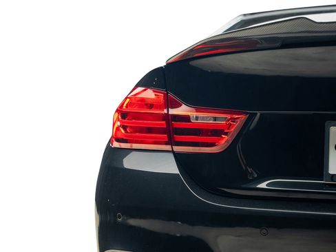 Used 2015 BMW M4 Coupe image 18