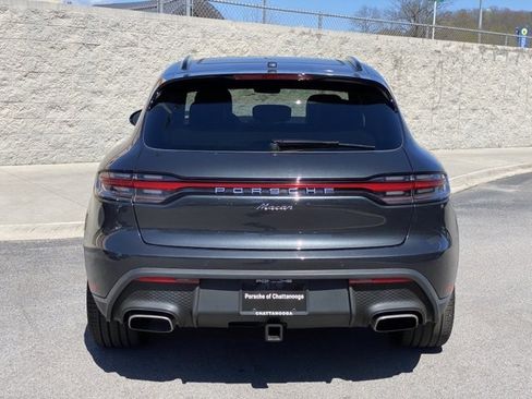 Certified 2024 Porsche Macan image 7