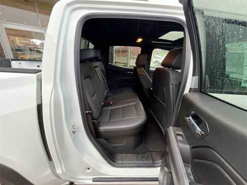 New 2026 GMC Canyon Elevation w/ Convenience Package image 40