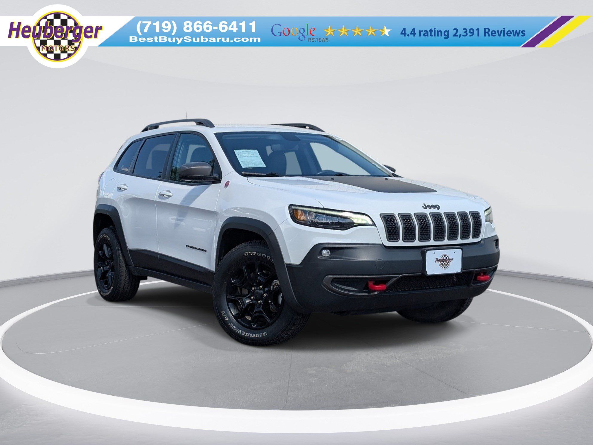 Used 2019 Jeep Cherokee Trailhawk w/ Cold Weather Group AWD/4WD image 1