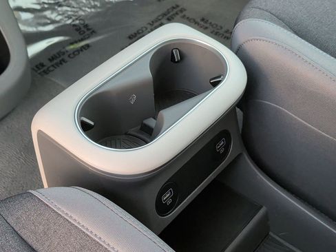 Certified 2024 Hyundai Ioniq 5 SE RWD image 24