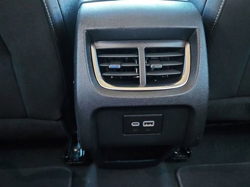 Used 2024 Chevrolet Blazer LT FWD image 22