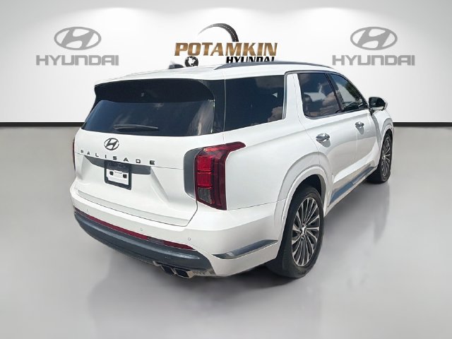 Used 2024 Hyundai Palisade Calligraphy FWD image 5