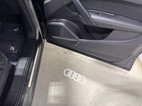 Used 2019 Audi SQ5 Prestige image 41