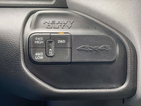 Used 2024 RAM 3500 Tradesman w/ Chrome Appearance Group image 17