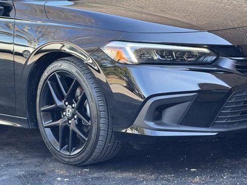 Used 2024 Honda Civic Sport image 3