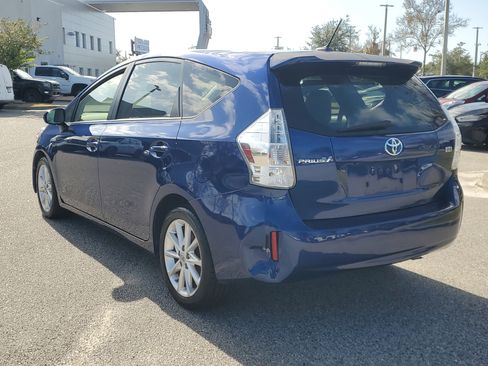 Used 2012 Toyota Prius V Five image 7
